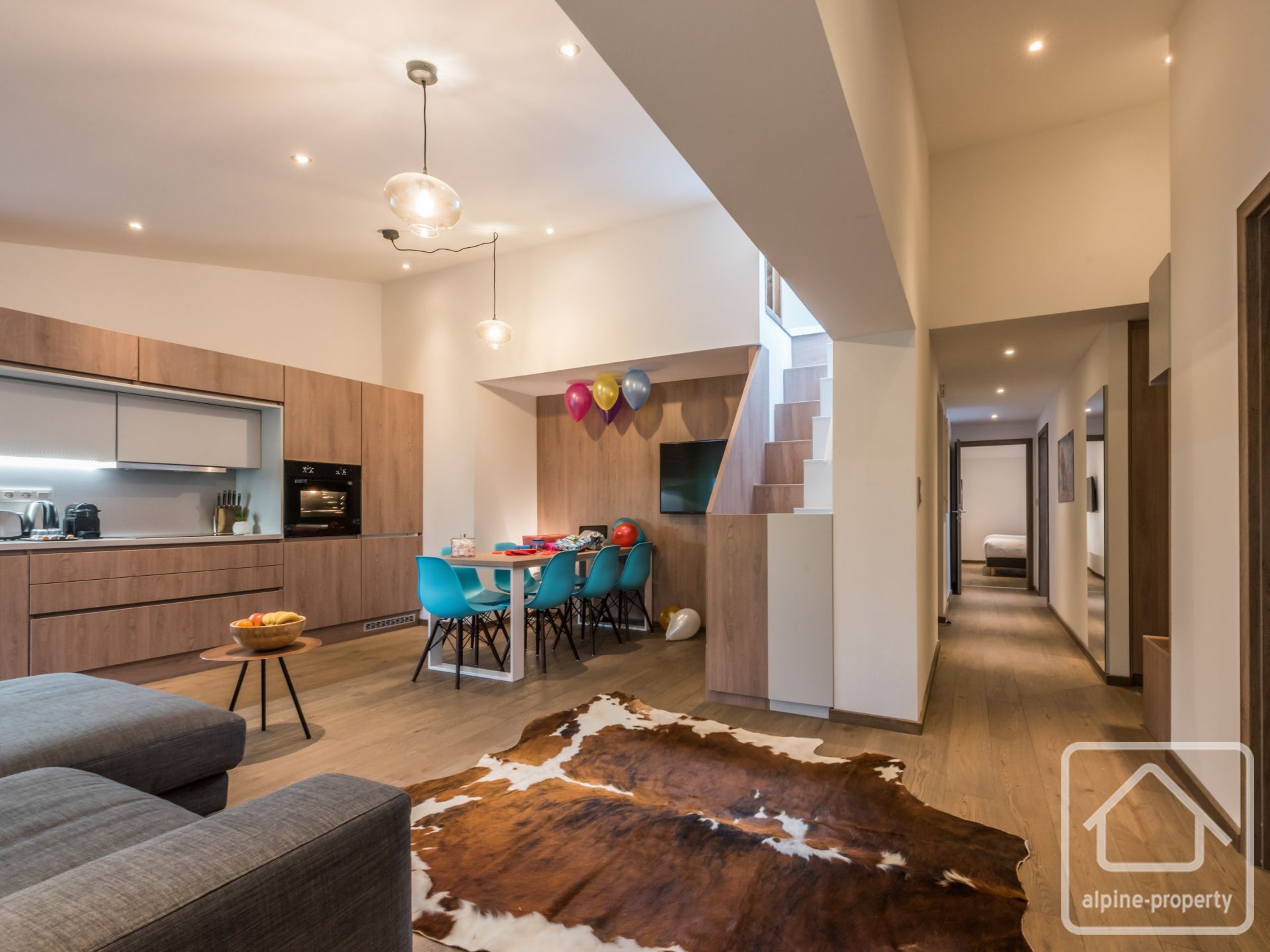 3 Bedroom Apartment With 3 Bathrooms And 2 Mezzanines – APPTLERIDGEA5