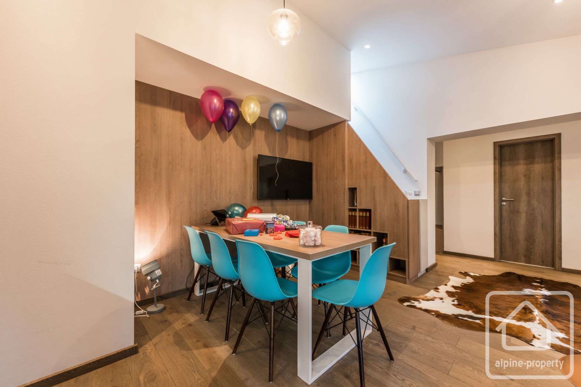 3 Bedroom Apartment With 3 Bathrooms And 2 Mezzanines – APPTLERIDGEA5