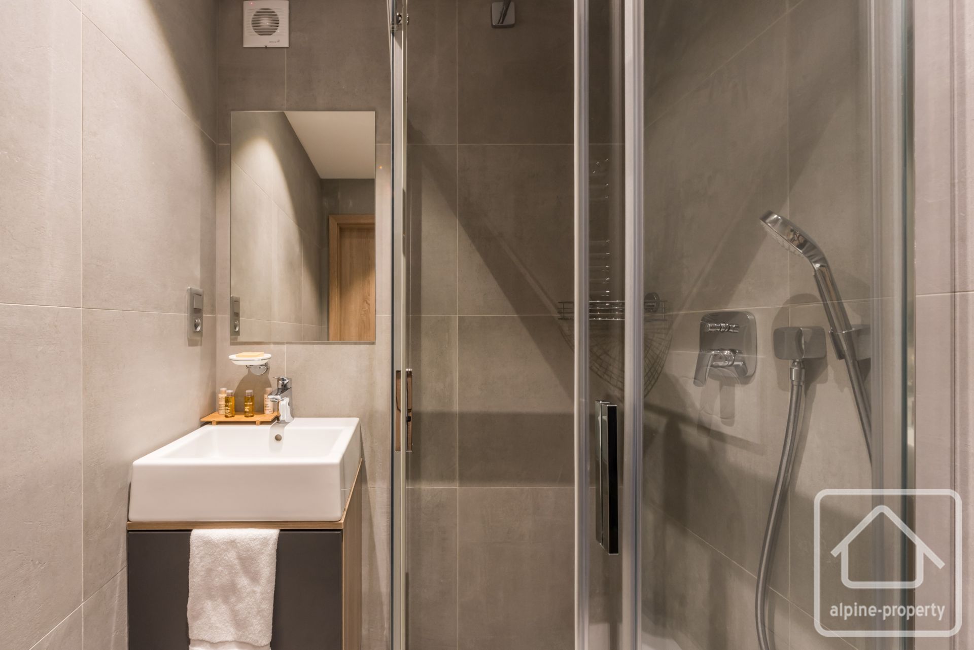 2 Bedroom Apartment With Terrasse – APPTLERIDGEB2