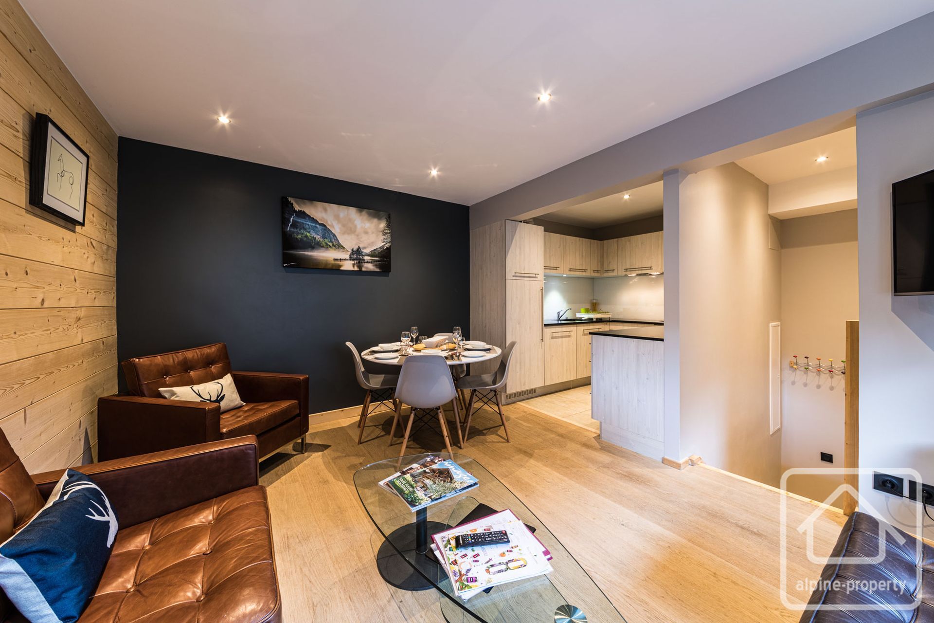 Immaculate Two Bedroom, Two Bathroom Apartment With Garage And Parking Near To Morzine Town Centre – PETITCHEVAL