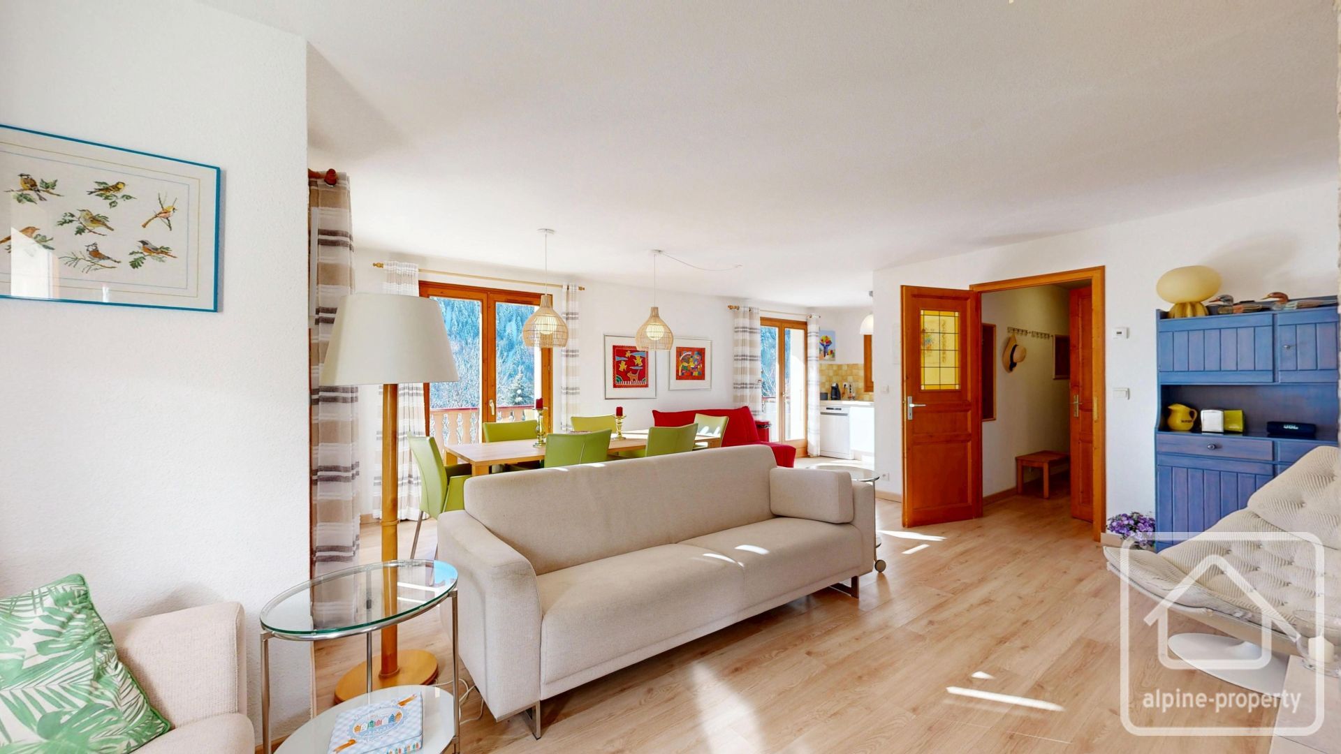 A Modern Three Bedroom Chalet With Fantastic Views! – LABERGERIE