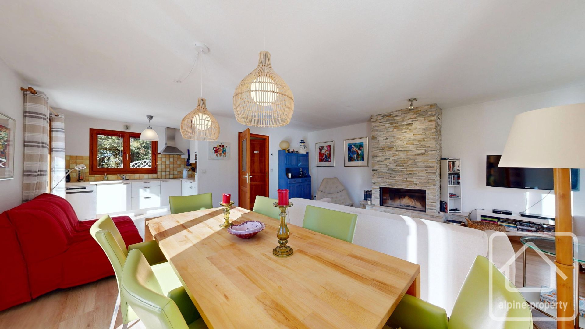 A Modern Three Bedroom Chalet With Fantastic Views! – LABERGERIE