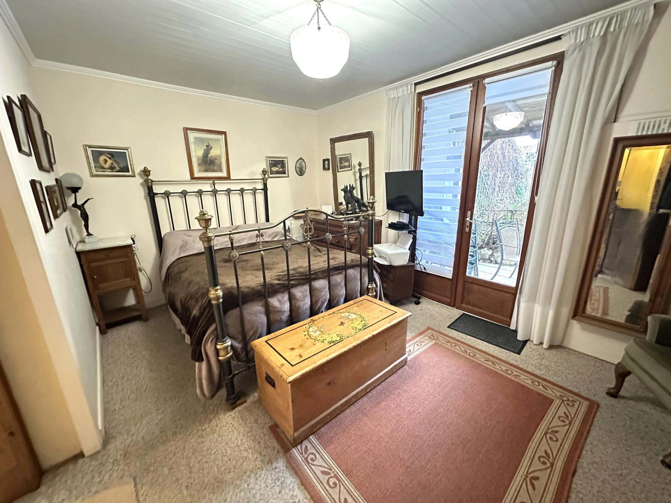 Stone Village House with Pool and Guest House – Between Saint-Émilion, Sainte-Foy-la-Grande and Montpon-Ménestérol, Aquitaine – France – BVI83862