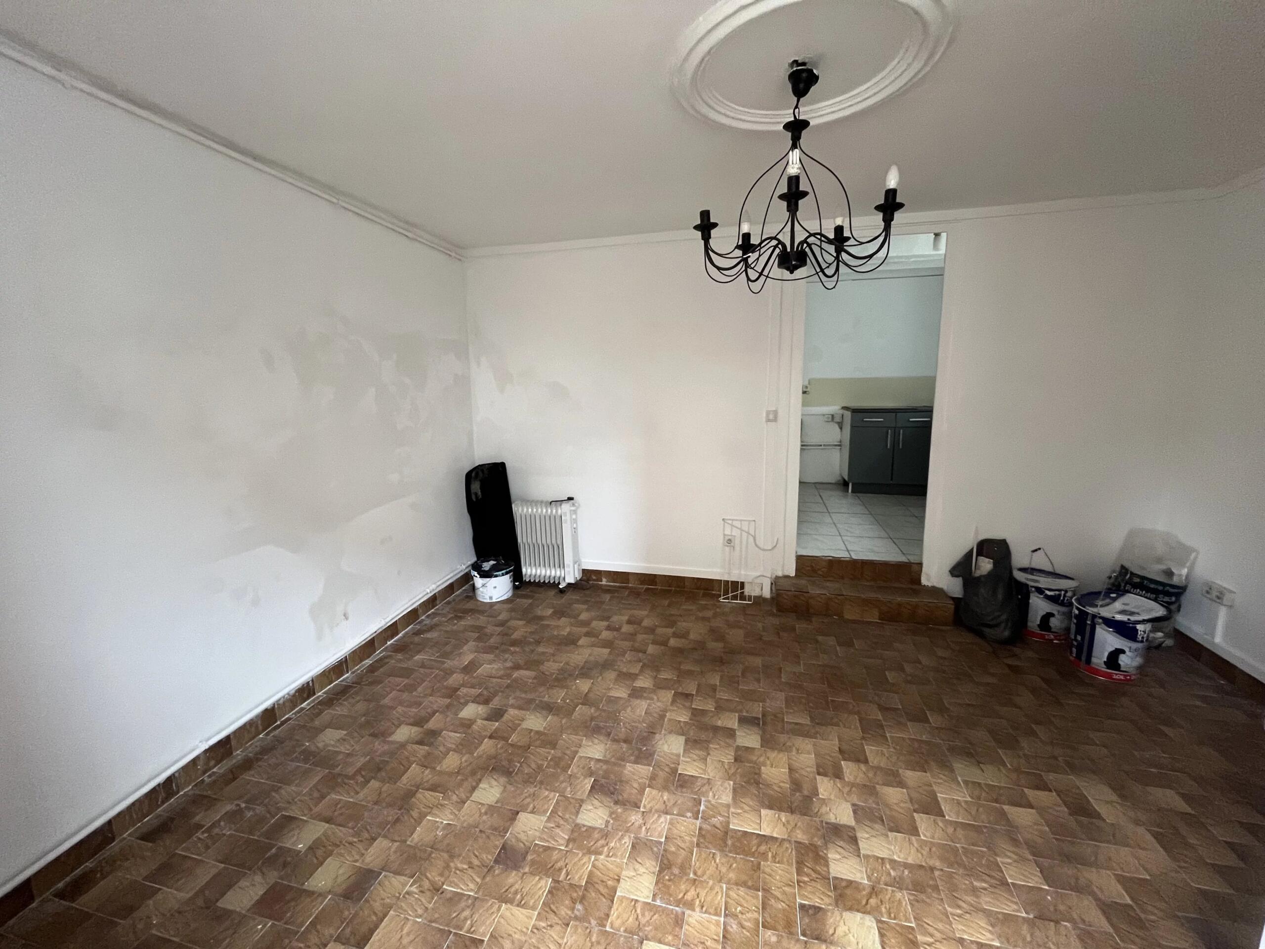 Superb end terrace with garden in the heart of a historic town, Poitou-Charentes – France – BVI84582