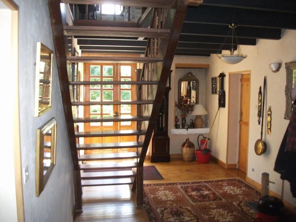 Attractive 4-Bedroom Renovated Character Home with an Independent 1-Bedroom Guest House, Poitou-Charentes – France – BVI74331