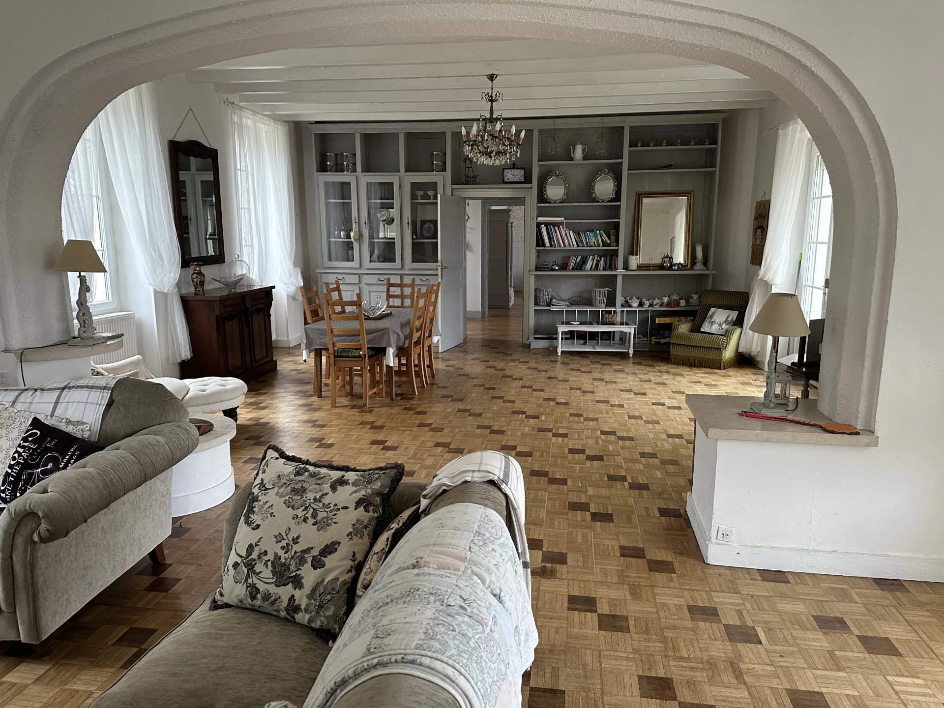 Manoir with 6 bed/6 bath, pool, tennis court and caretaker’s accommodation, Poitou-Charentes – France – BVI71960