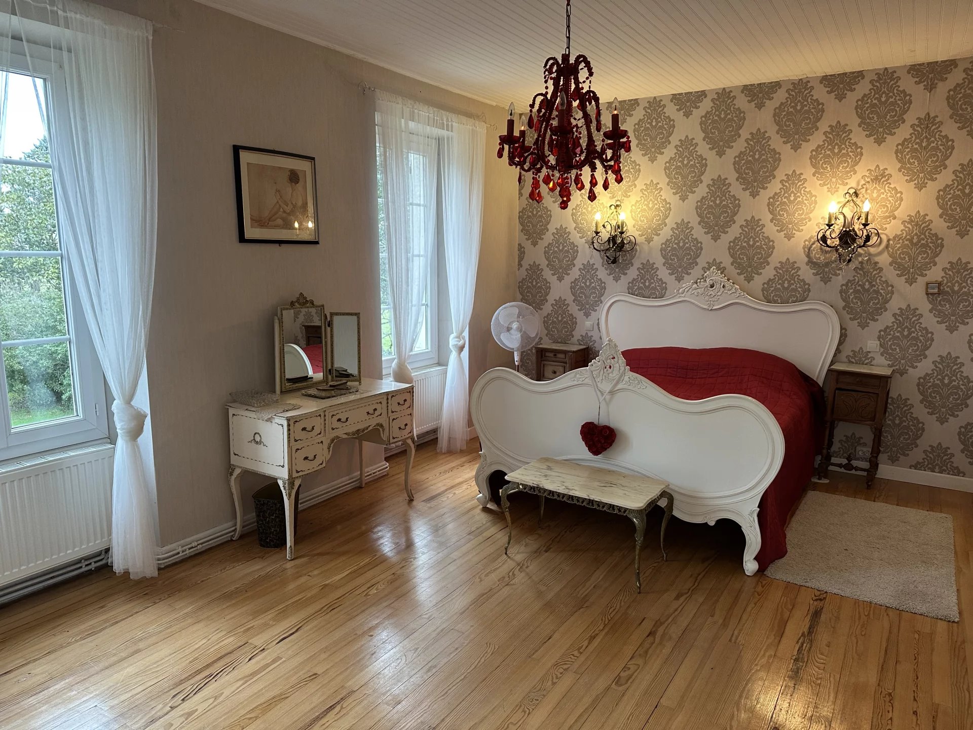 Manoir with 6 bed/6 bath, pool, tennis court and caretaker’s accommodation, Poitou-Charentes – France – BVI71960