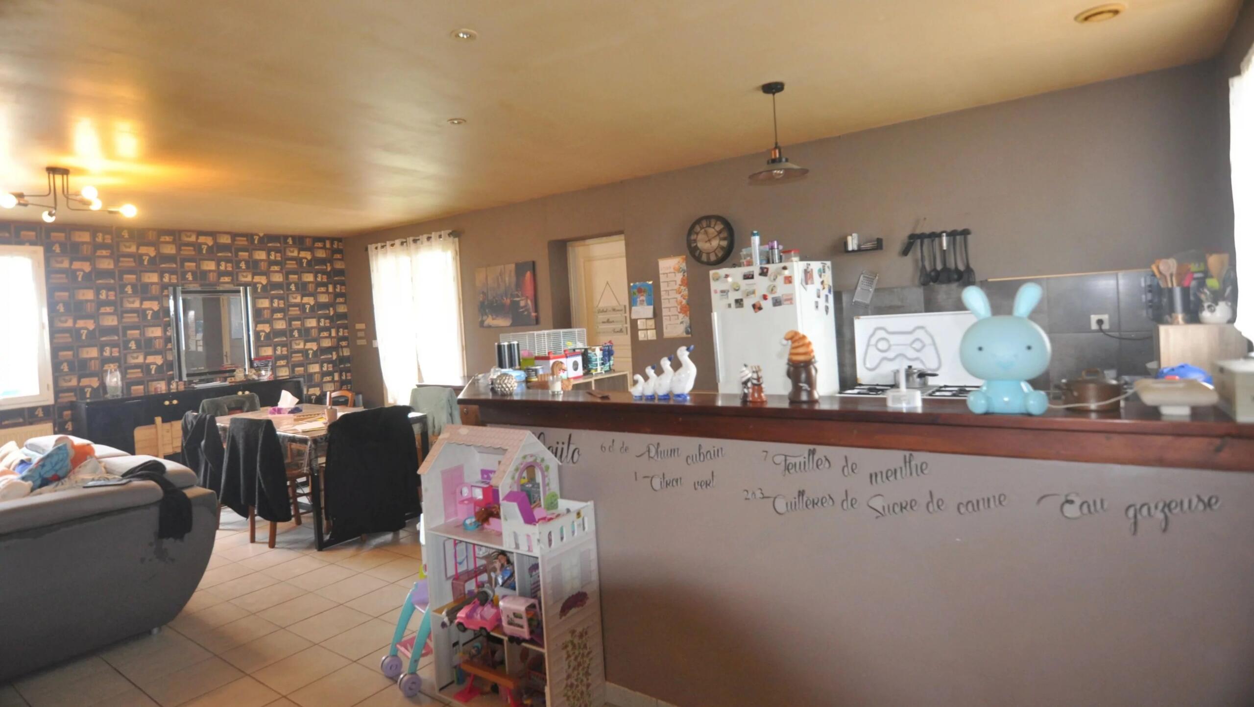 Detached house  of 110 m² – 3 bedrooms – 1351 m² plot, Poitou-Charentes – France – BVI84173