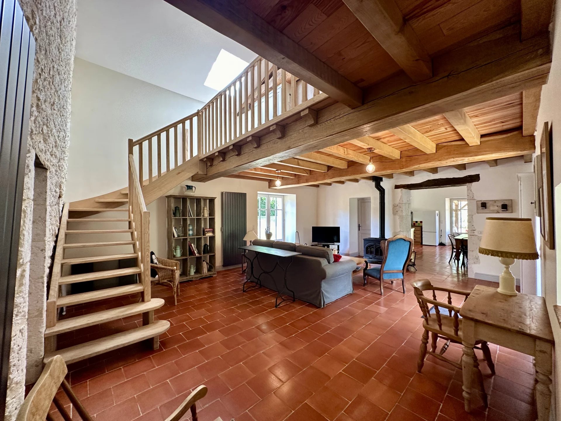 Superb stone house with annexe in a peaceful hamlet with lovely views, Aquitaine – France – BVI78565