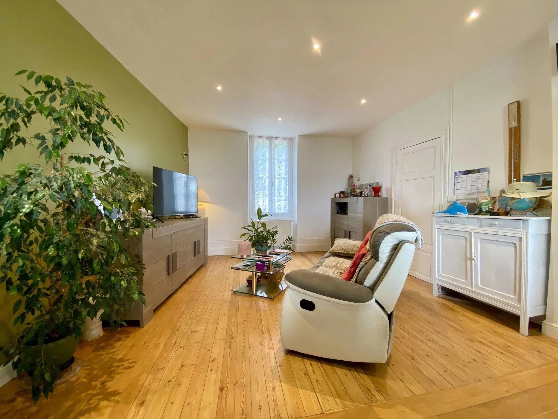 Rare find: Stunning village house with garden and incredible views, Aquitaine – France – BVI78286