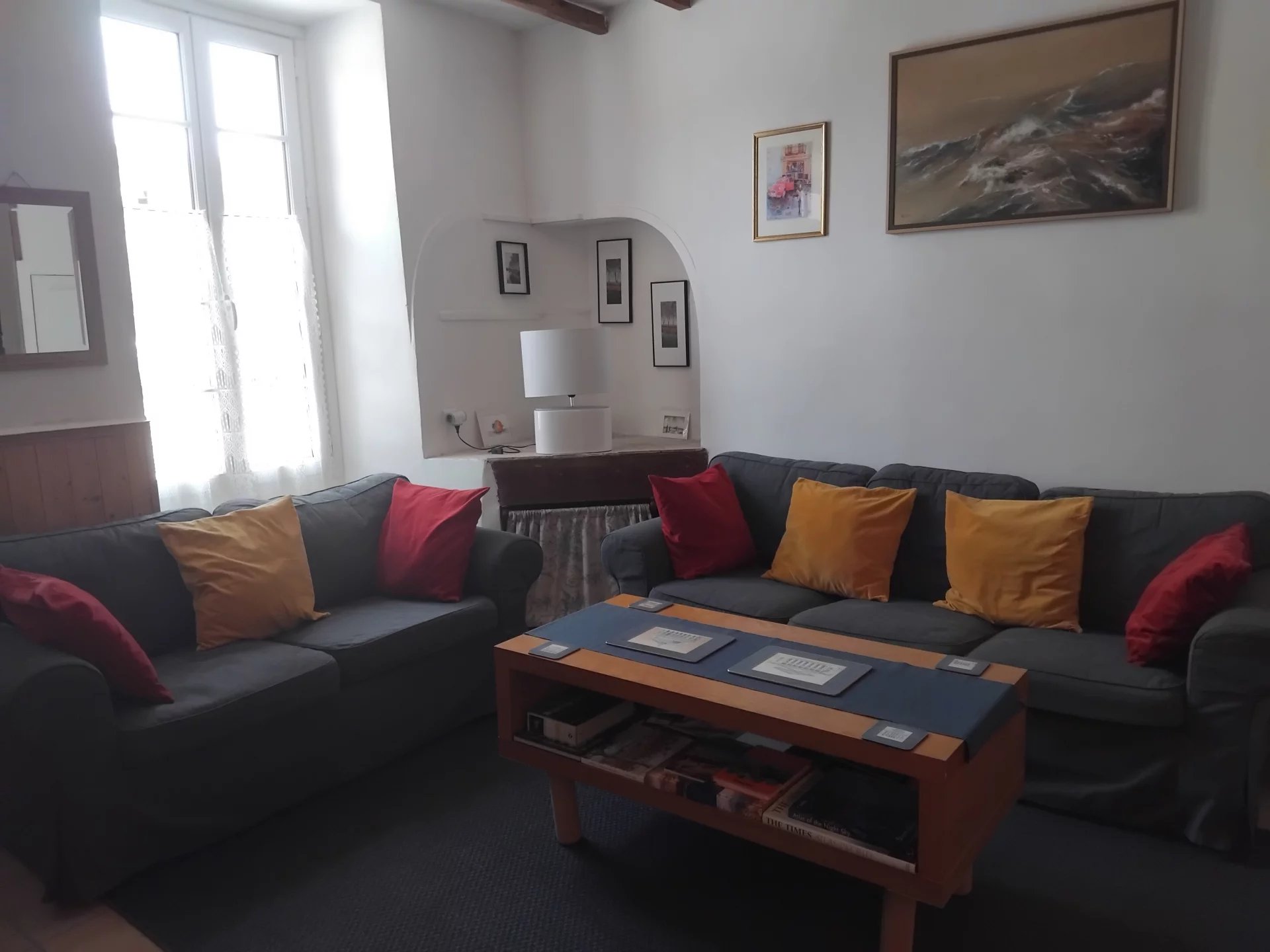 OLONZAC: 3 bedroom, 2 bathroom Townhouse, with courtyard, in the centre of town, Languedoc-Roussillon – France – BVI66005