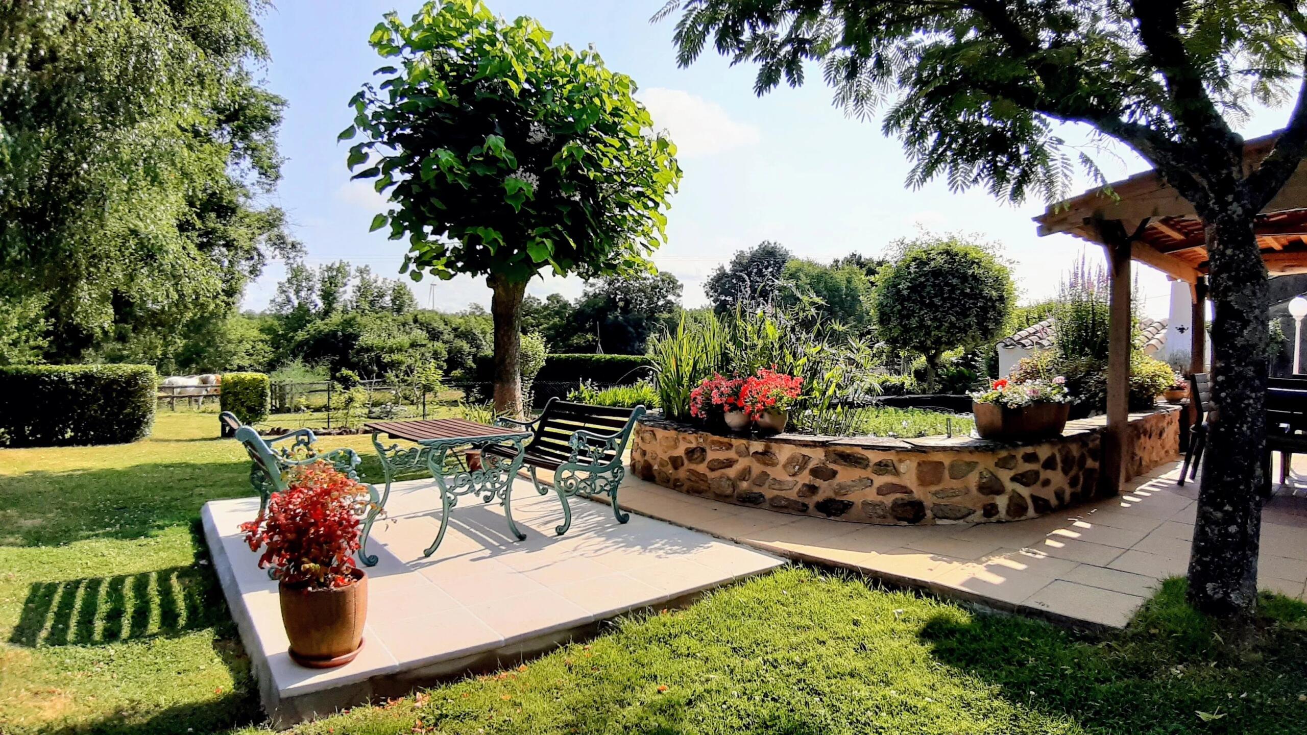 An Exceptional Country Estate in the Heart of Vendée, Pays de la Loire – France – BVI84416