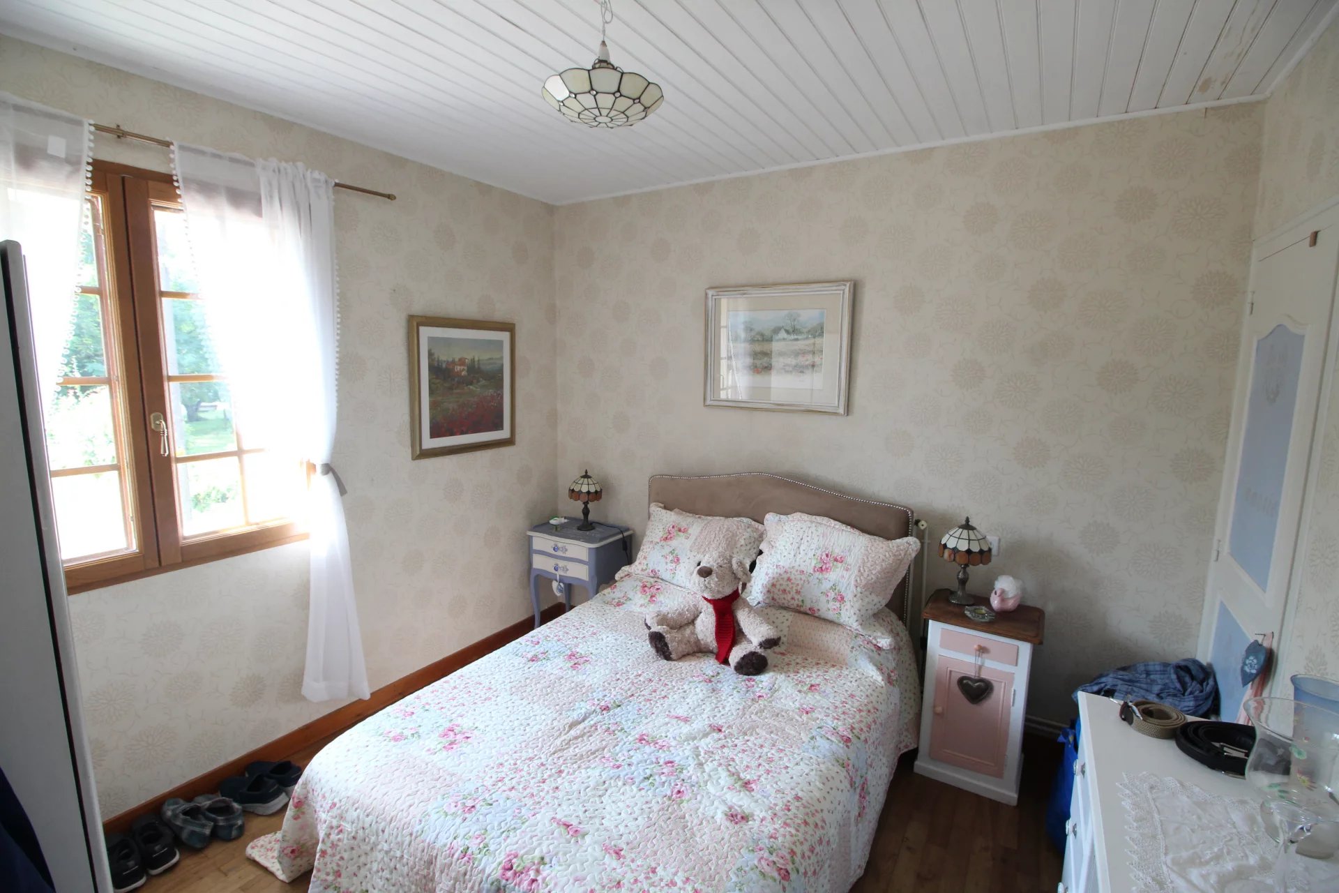 Three bedroom detached house with barn, heated pool and garden with views., Poitou-Charentes – France – BVI76852