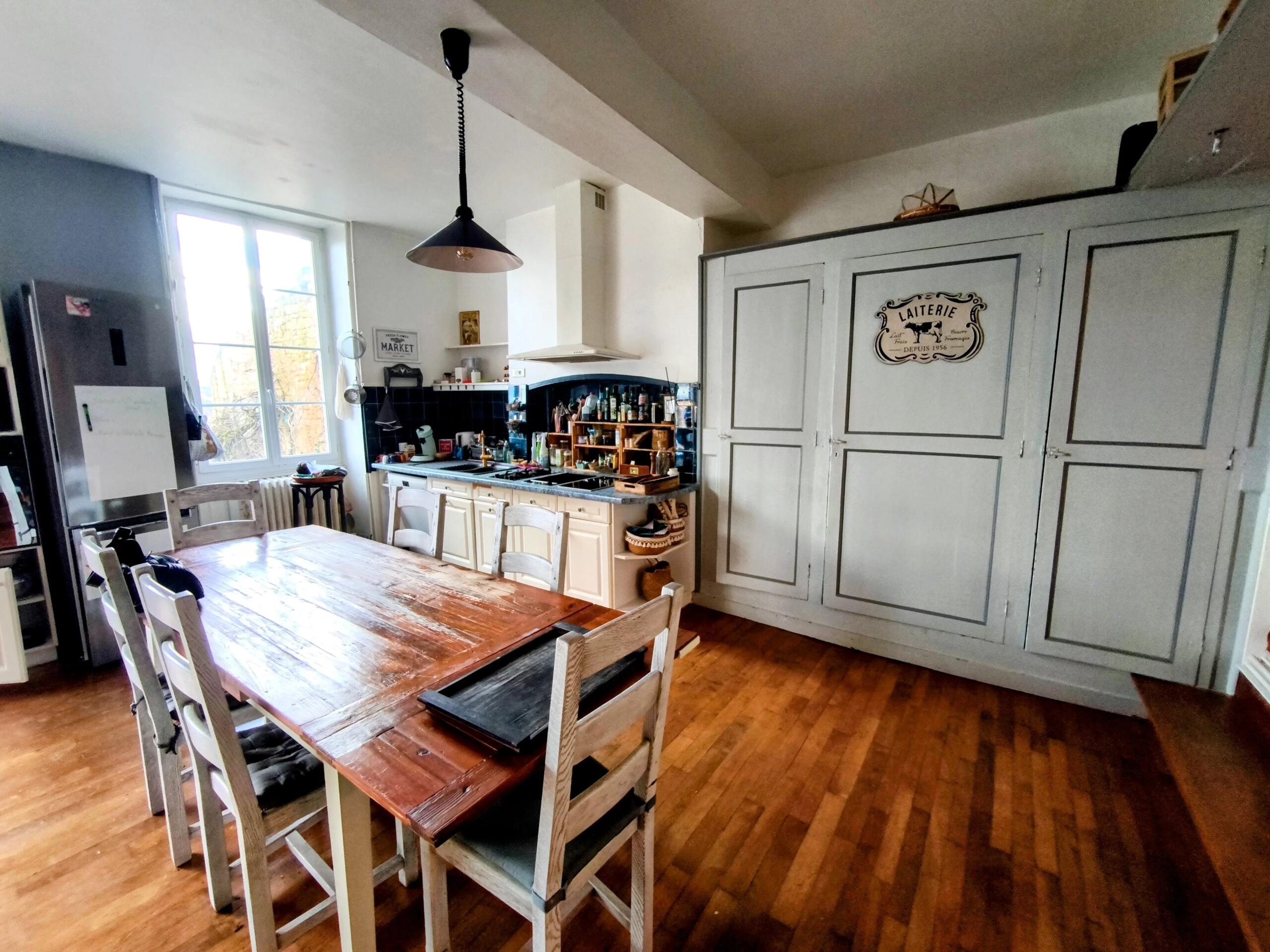 Saint-Maixent-l’École — A Rare Historic Residence in the Heart of the Town, Poitou-Charentes – France – BVI84393