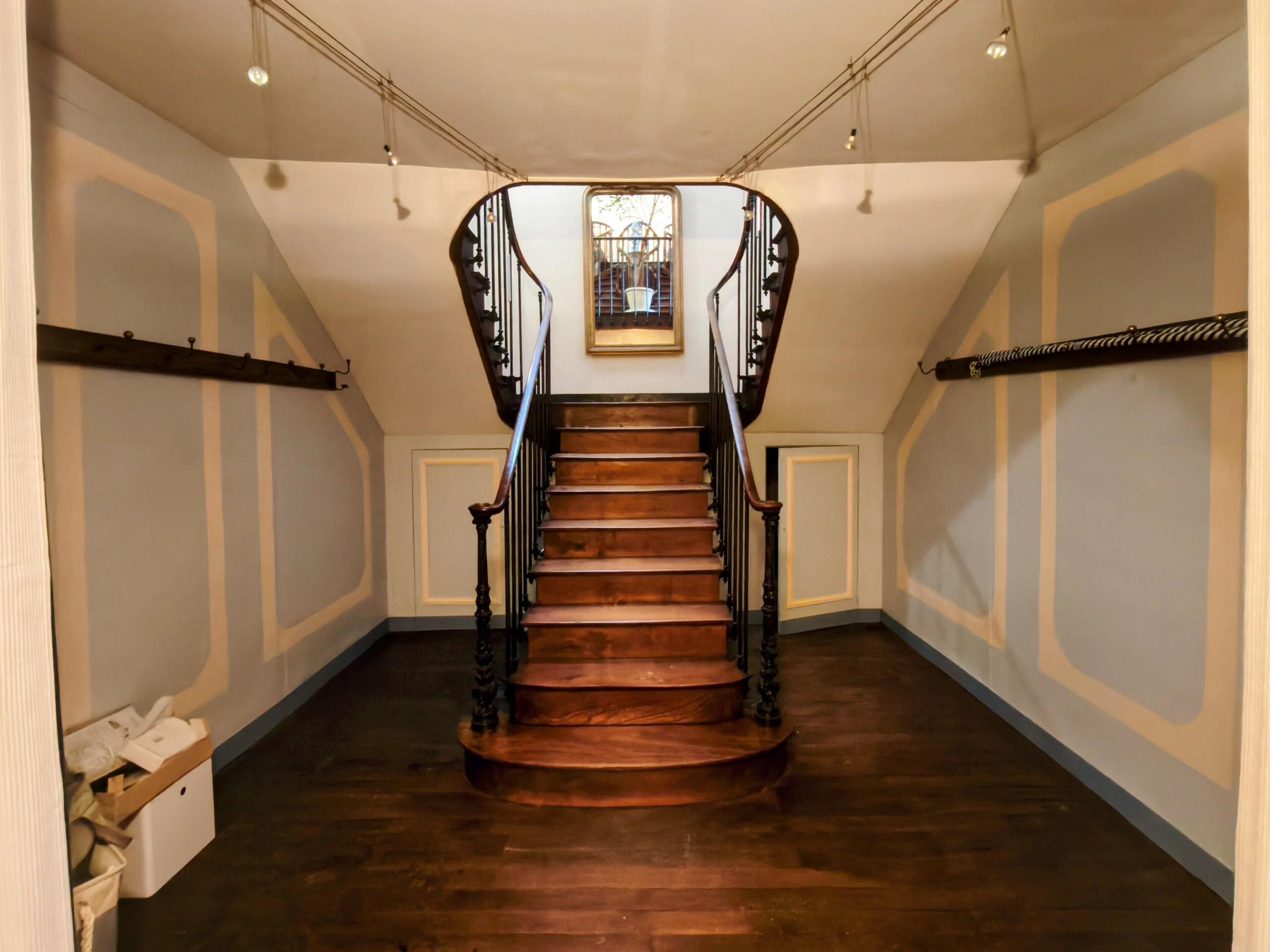 Saint-Maixent-l’École — A Rare Historic Residence in the Heart of the Town, Poitou-Charentes – France – BVI84393