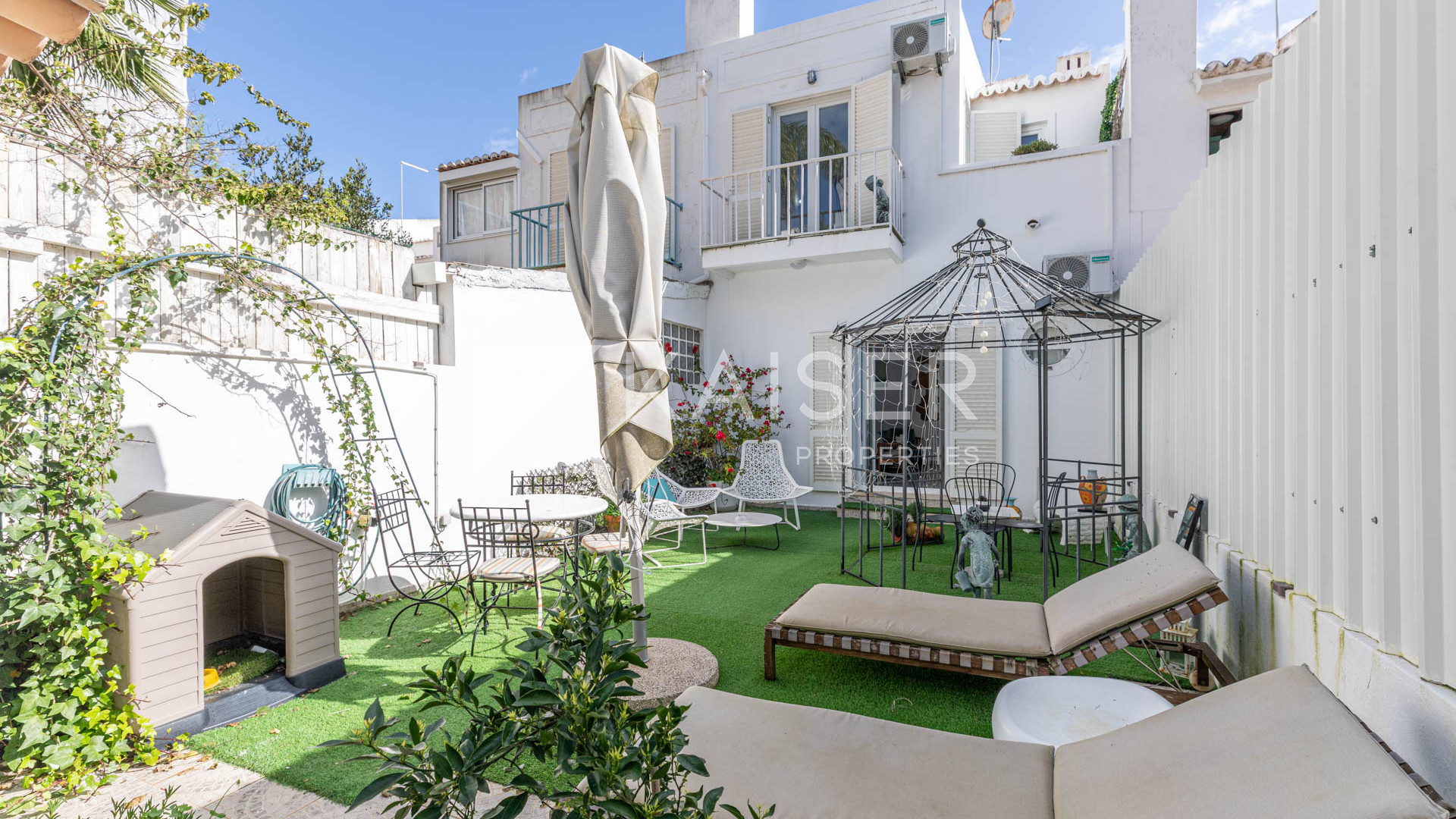 2 bedroom Townhouse house in Albufeira, Portugal – KP1325