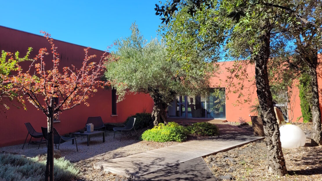 2 bedroom Commercial in Beziers, Herault, France – lb3450000e