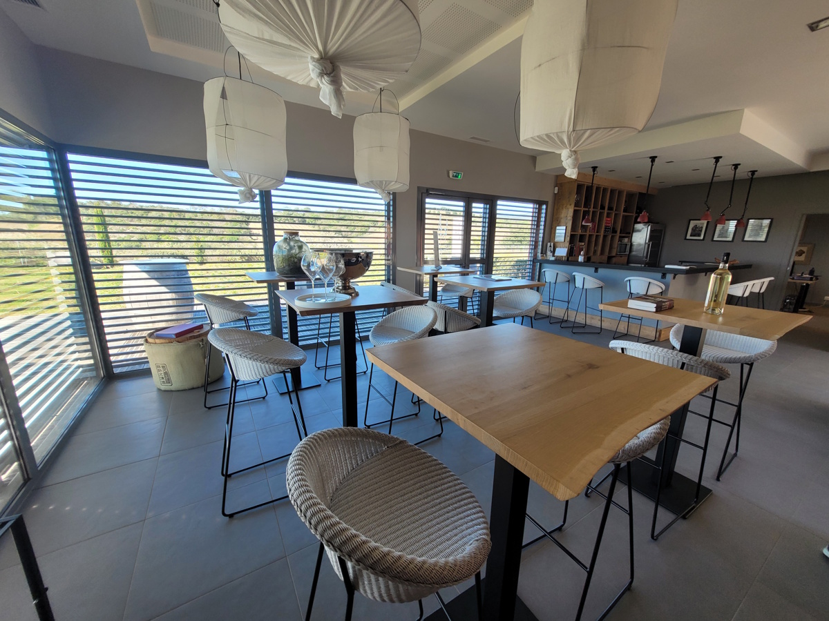 2 bedroom Commercial in Beziers, Herault, France – lb3450000e