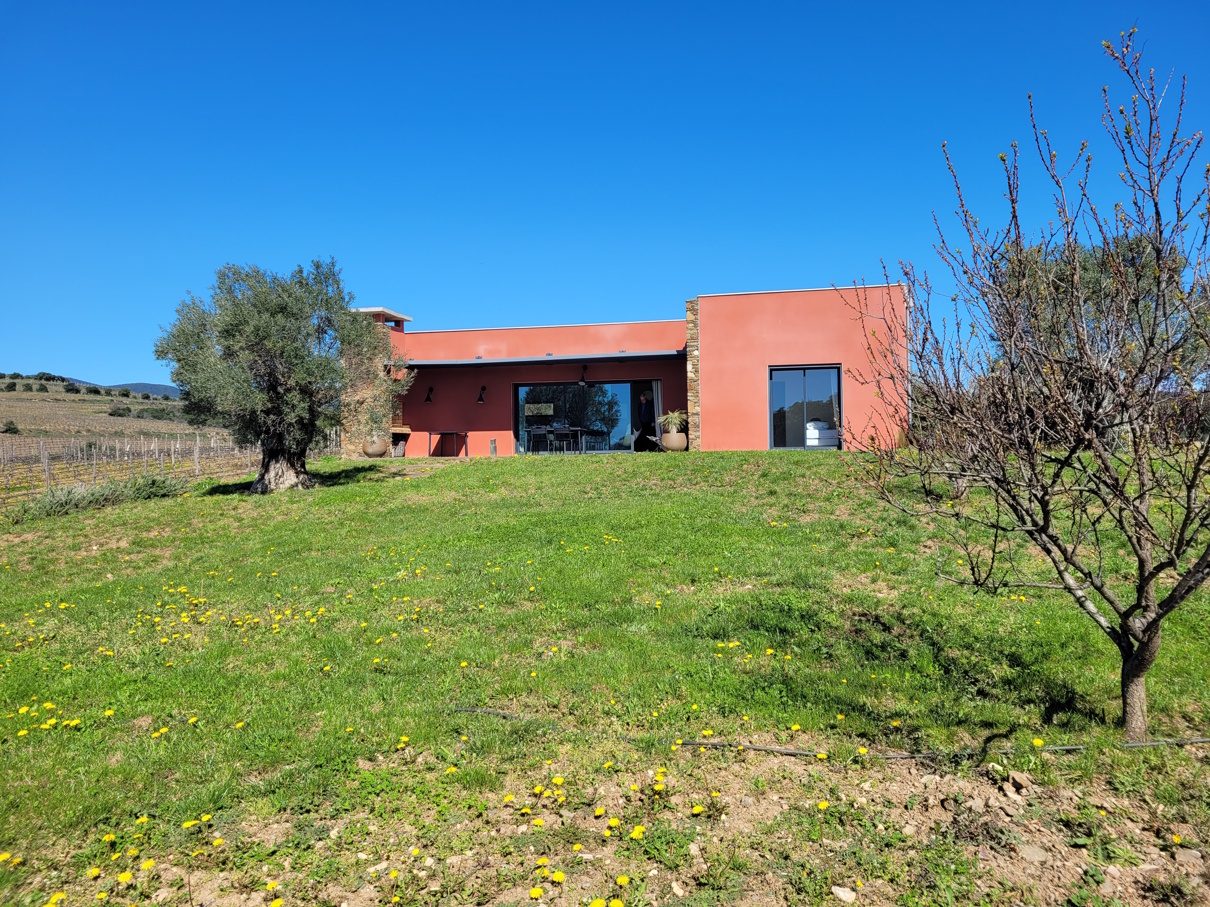 2 bedroom Commercial in Beziers, Herault, France – lb3450000e