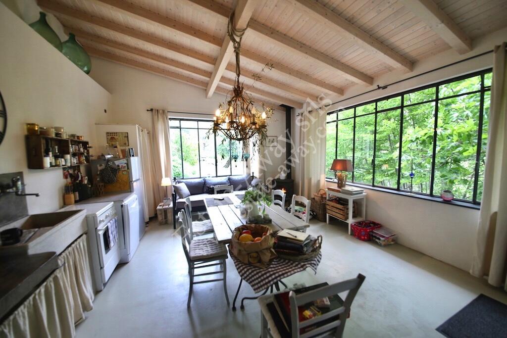 AD1274 Country house recently restored for sale in Vallebona.