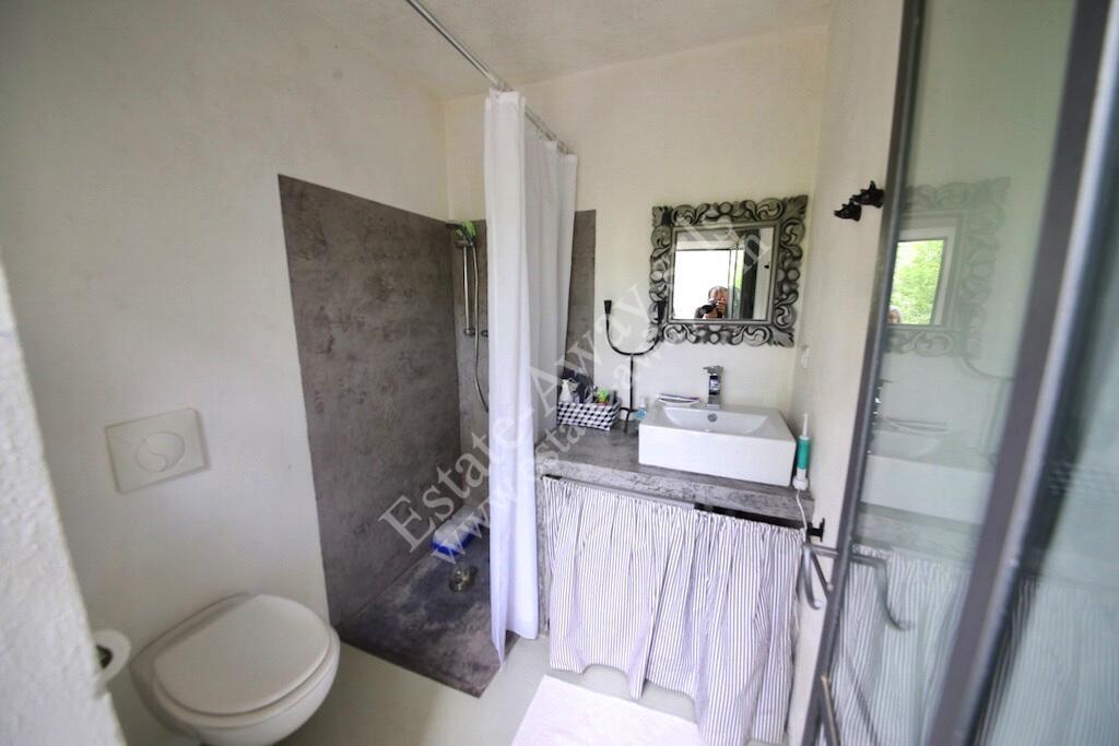 AD1274 Country house recently restored for sale in Vallebona.