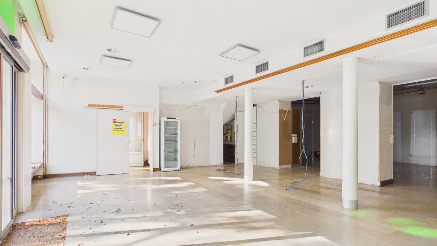 local commercial in Saint Cere, Lot, France