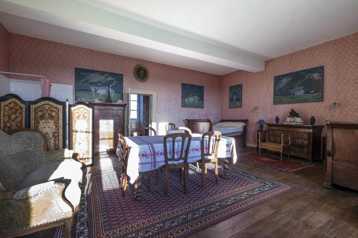 10 bedroom maison in Beauvoir Sur Niort, Deux-Sèvres, France