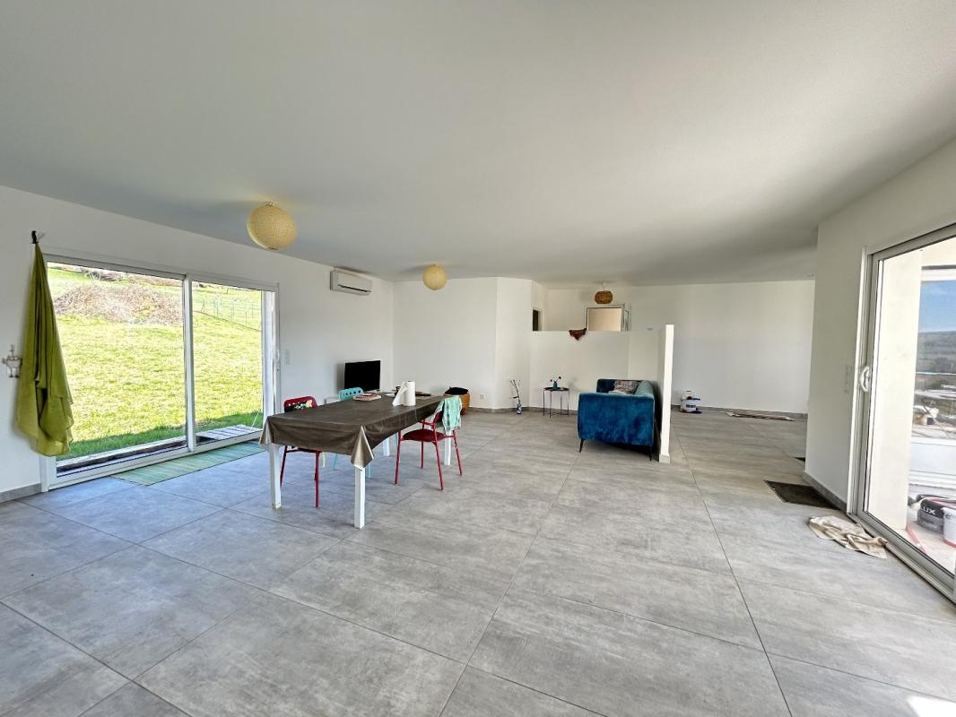 5 bedroom maison recente in Belmont Bretenoux, Lot, France