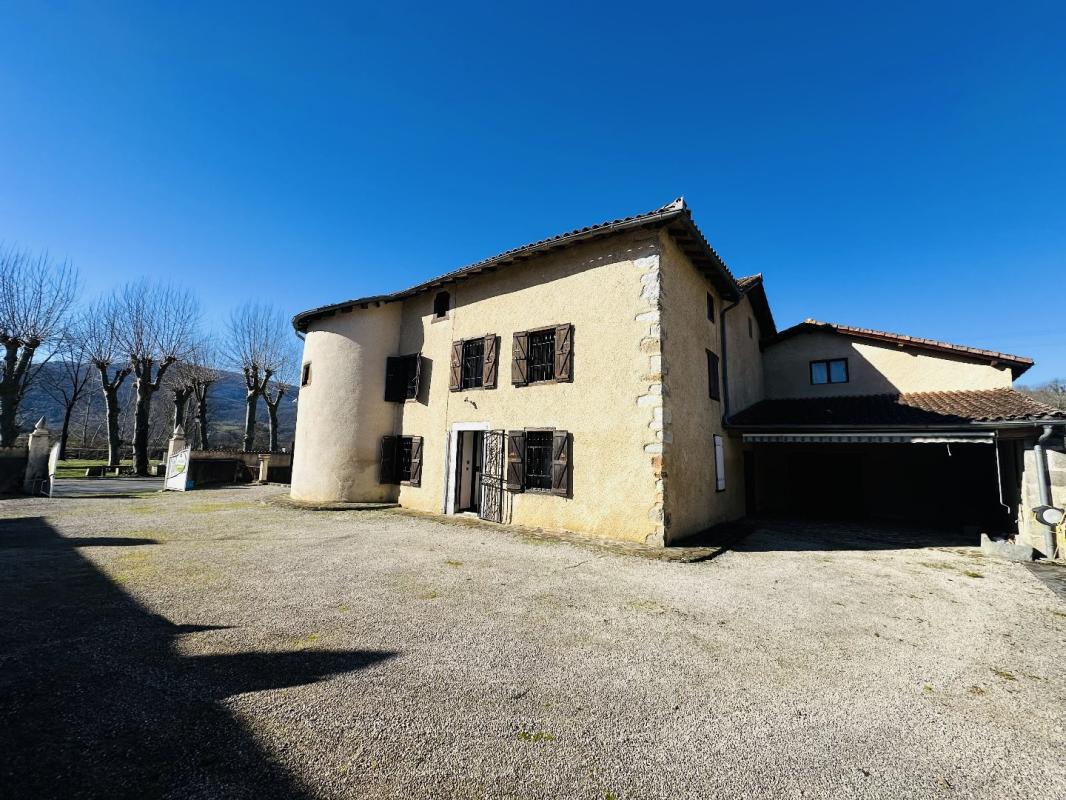 7 bedroom maison de village in Prat Bonrepaux, Ariège, France