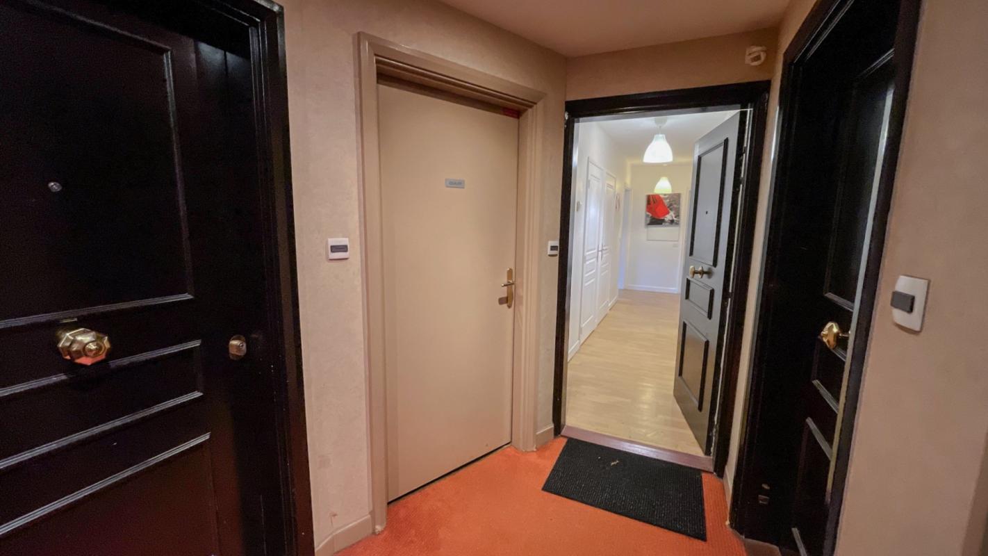 3 bedroom t5 in Garches, Hauts-de-Seine, France