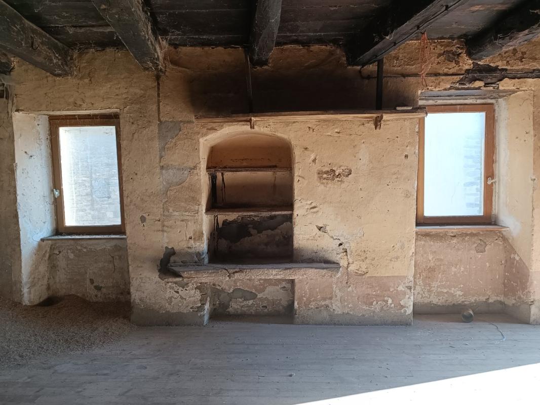 2 bedroom maison a renover in Sainte Juliette Sur Viaur, Aveyron, France