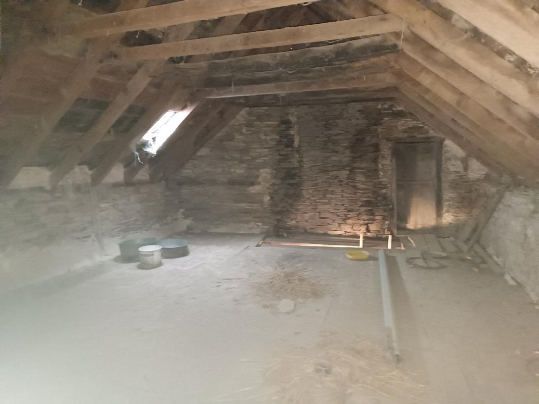 2 bedroom maison a renover in Sainte Juliette Sur Viaur, Aveyron, France