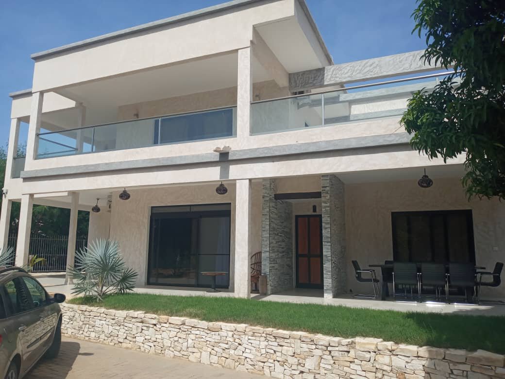 4 bedroom maison recente in Ngaparou, Sénégal