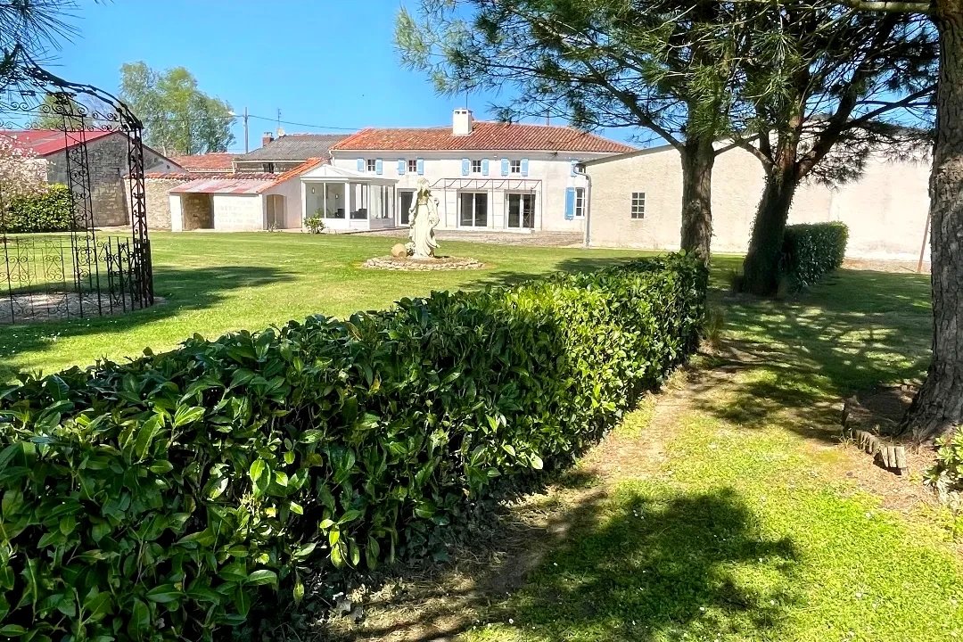 3 bedroom maison in Saint Sulpice D’arnoult, Charente-Maritime, France