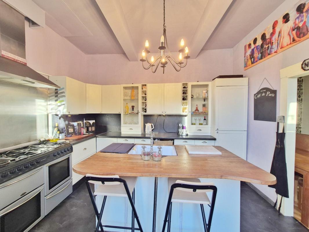 5 bedroom maison in Magalas, Hérault, France