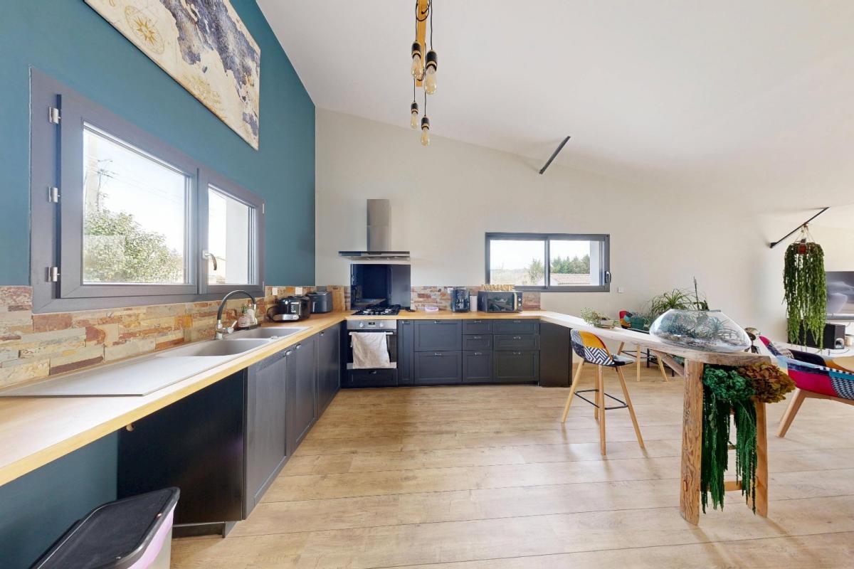 4 bedroom maison in Malemort Du Comtat, Vaucluse, France