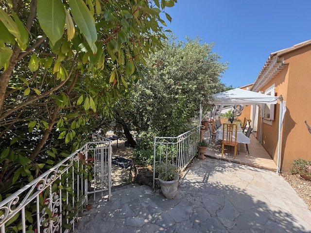 4 bedroom maison in Uzes, Gard, France