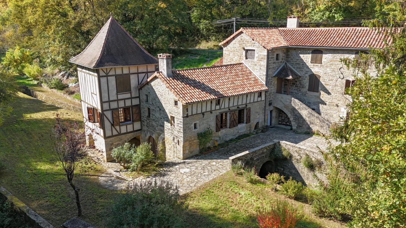 5 bedroom maison en pierres in Saint Antonin Noble Val, Tarn-et-Garonne, France