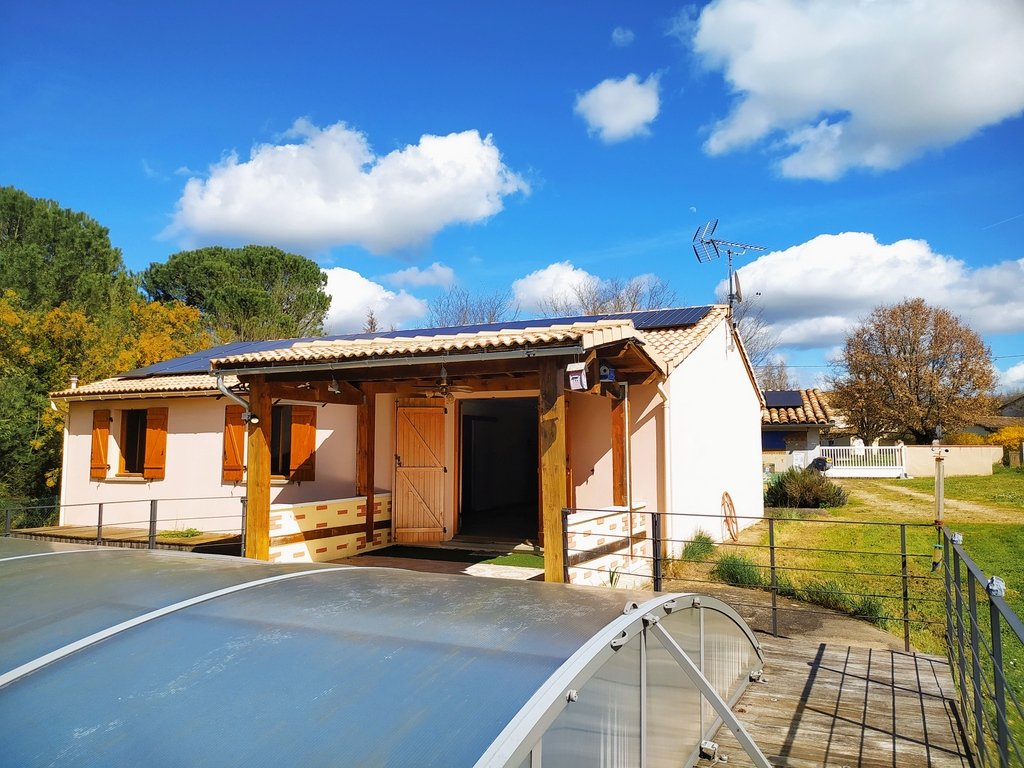 3 bedroom maison situee en campagne in Montricoux, Tarn-et-Garonne, France