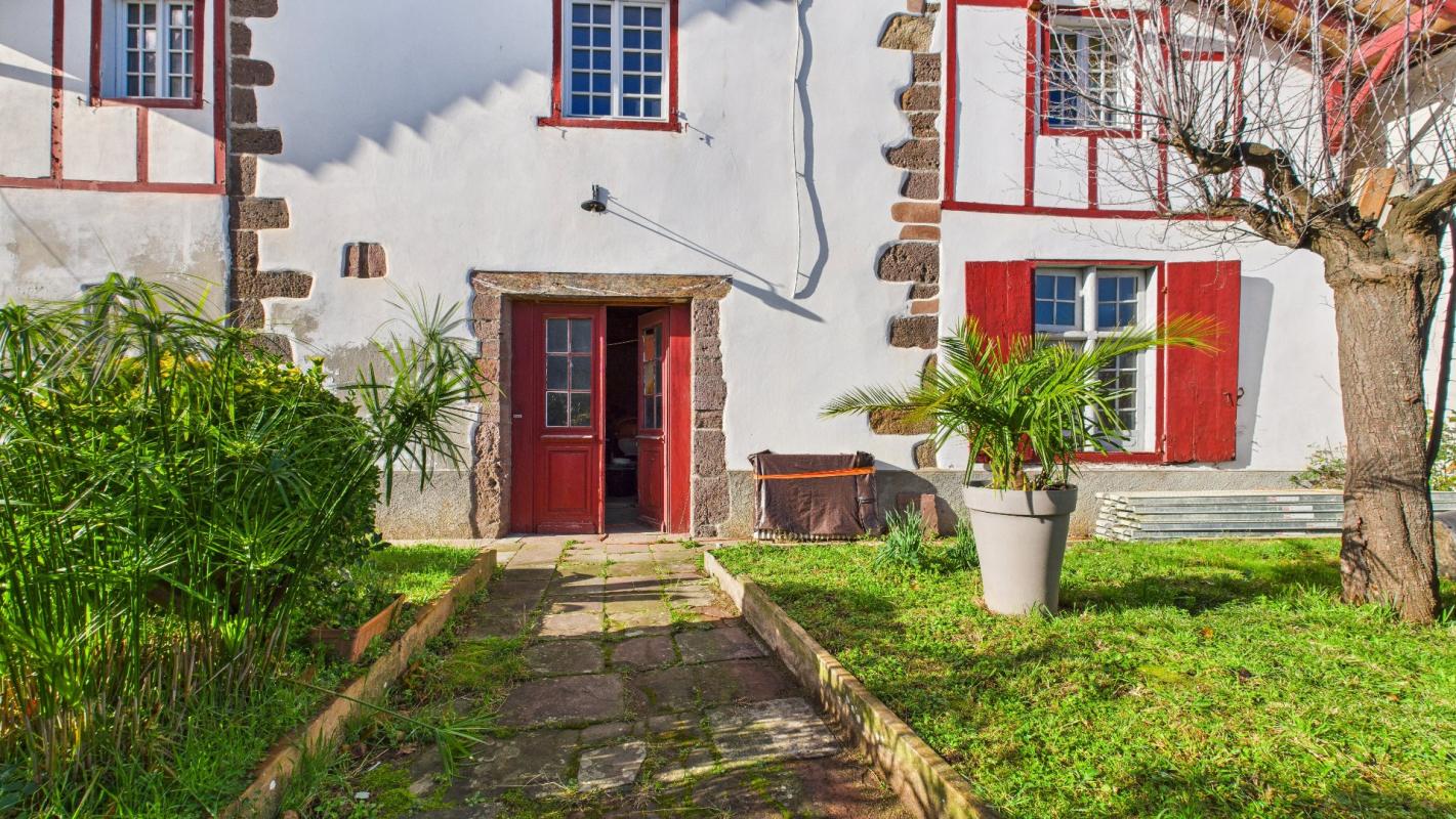 5 bedroom maison a renover in Hasparren, Pyrénées-Atlantiques, France