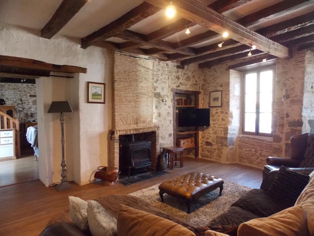 4 bedroom maison en pierres in Rochechouart, Haute-Vienne, France
