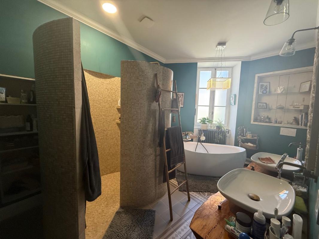 7 bedroom maison en pierres in Montcuq, Lot, France