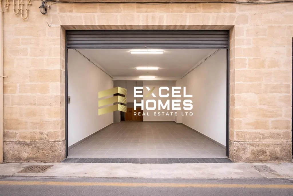 Garage in Qormi, Malta – 66595
