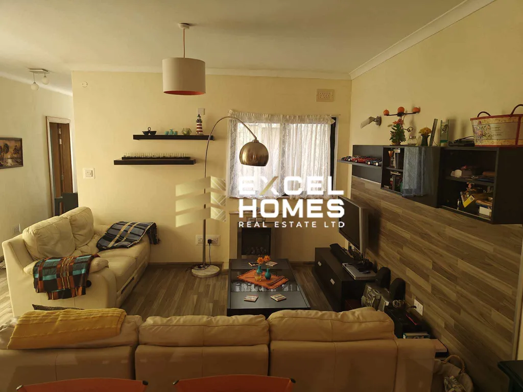 3 bedroom Apartment in Ghajnsielem, Malta – 66585