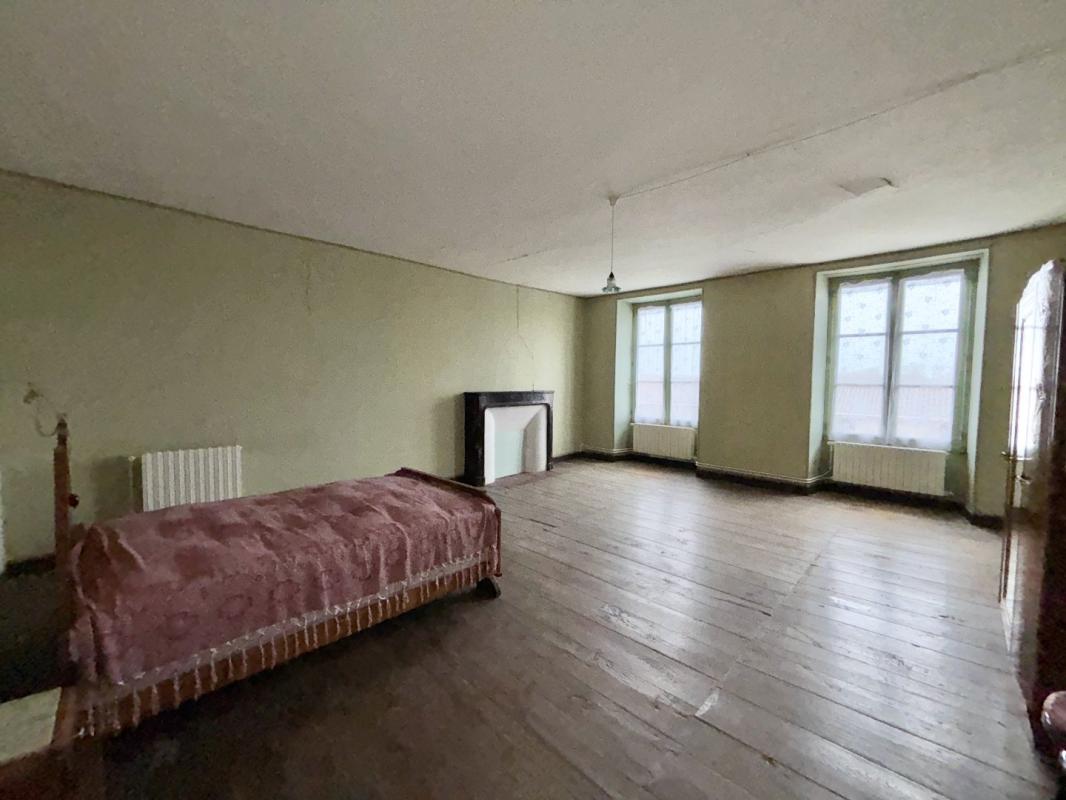 7 bedroom maison de maitre in Vieux Ruffec, Charente, France