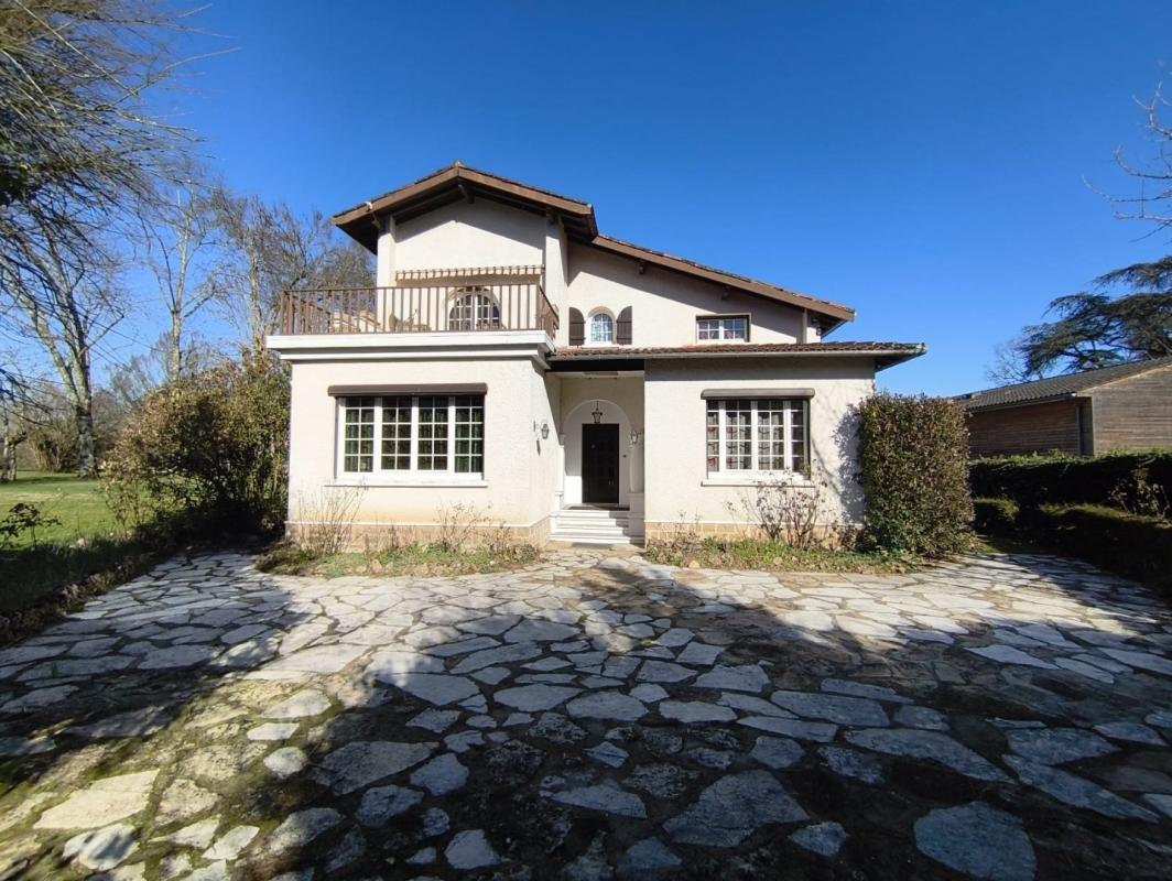 6 bedroom villa in Negrepelisse, Tarn-et-Garonne, France