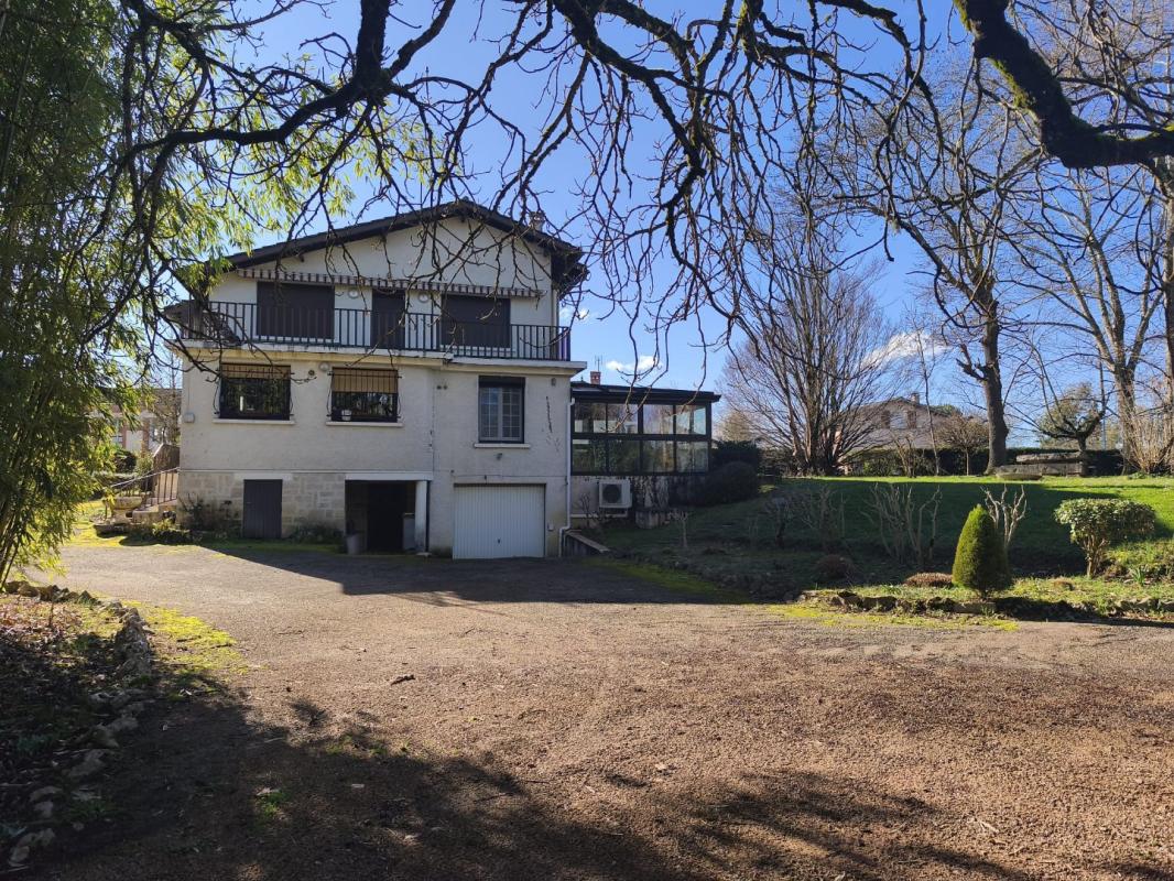 6 bedroom villa in Negrepelisse, Tarn-et-Garonne, France