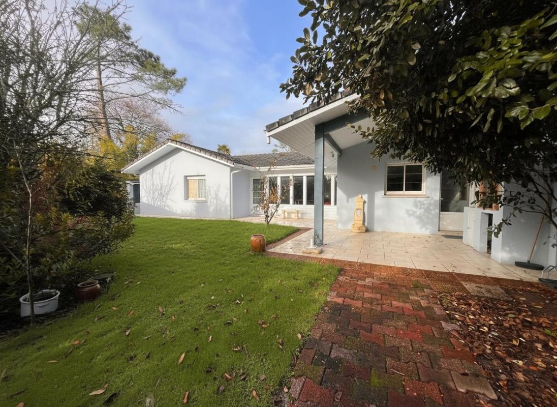 8 bedroom maison d’architecte in Andernos Les Bains, Gironde, France