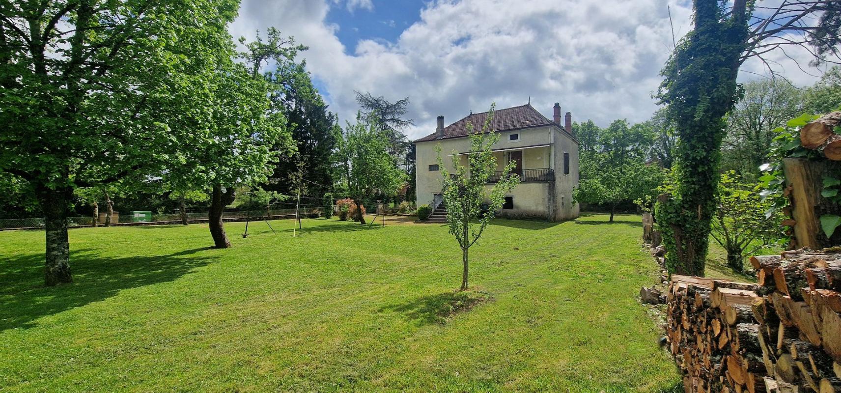 3 bedroom propriete in Luzech, Lot, France