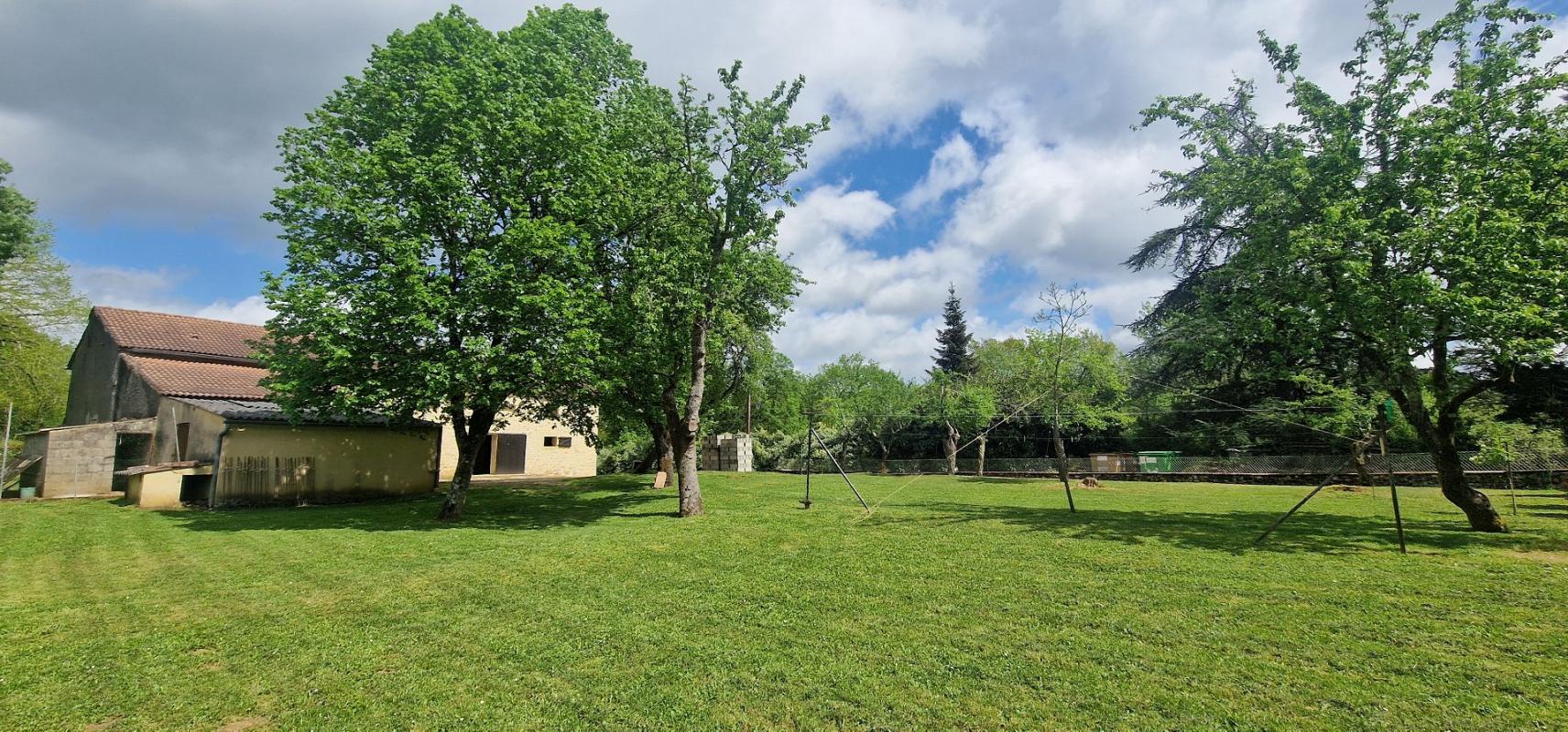 3 bedroom propriete in Luzech, Lot, France